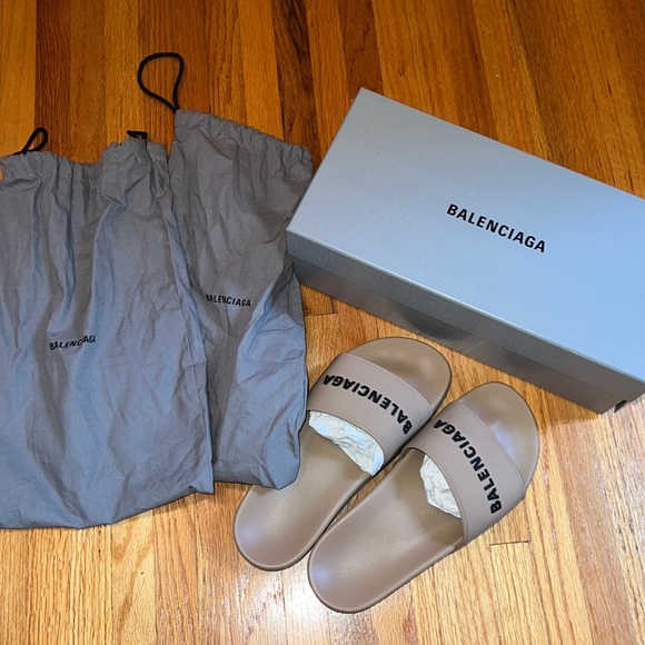 Balenciaga slides - Picture 2 of 4